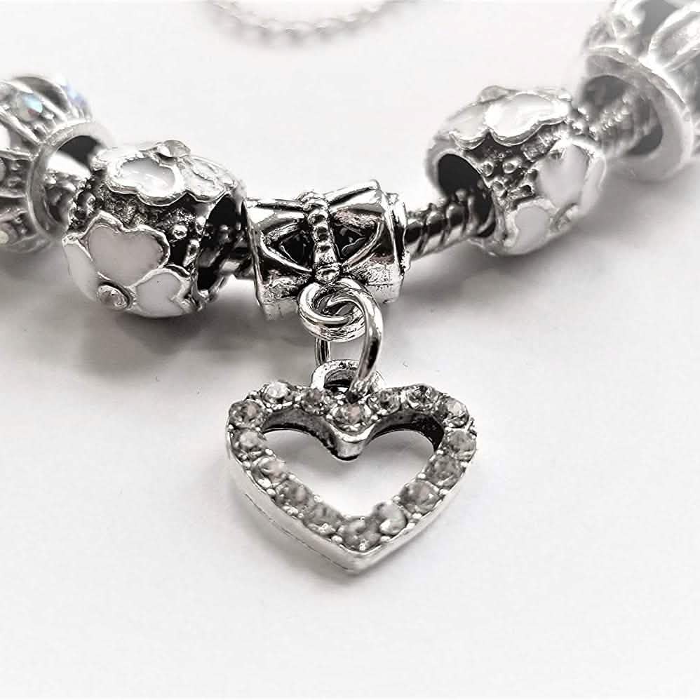 18K Weißgold plattiertes Kristallherz-Charm-Armband