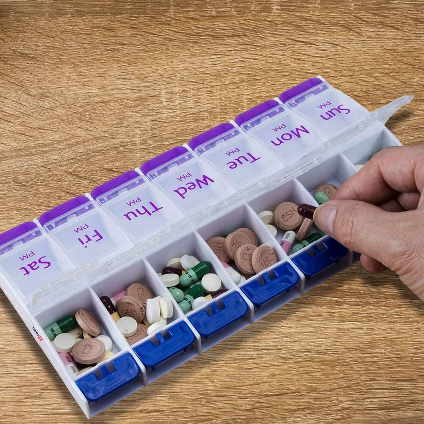 7-Tage Push-Button Pillen-, Medikamenten-, Vitamin-Organizer mit großen AM/PM Fächern