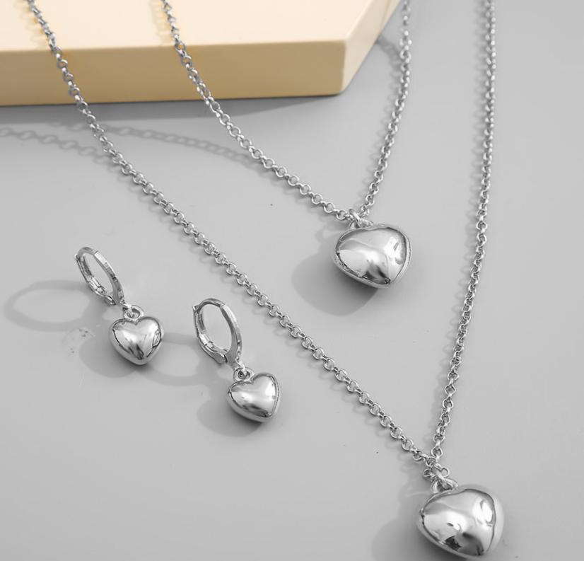Halsketten-Set mit Mini-Herzen für Damen