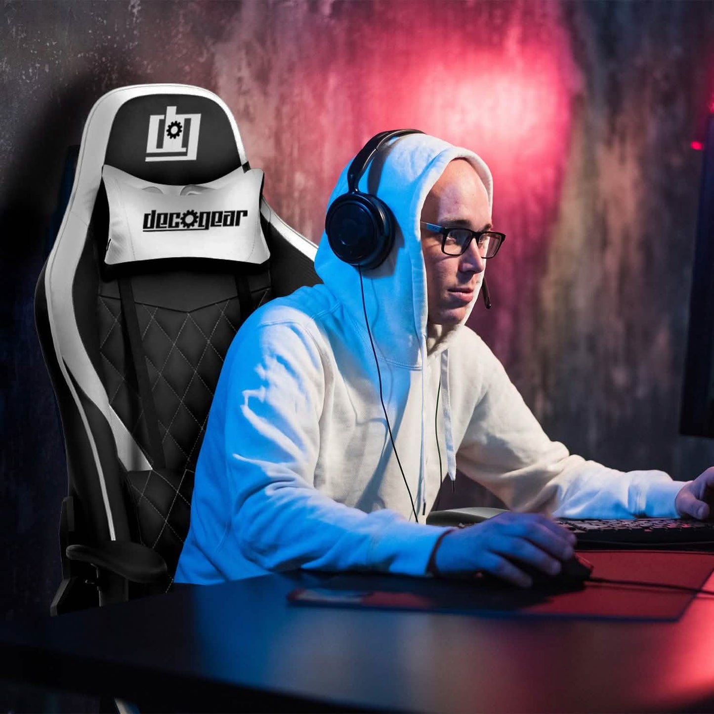 Deco Gear Ergonomischer Schaumstoff-Gaming-Stuhl mit verstellbarer Kopf- und Lendenwirbelstütze