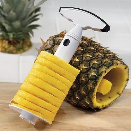 Praktischer Ananas-Entkerner und -Schneider