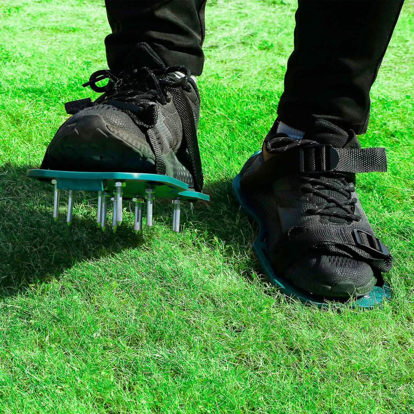 Heavy Duty Rasenlüfterschuhe mit verstellbaren Riemen
