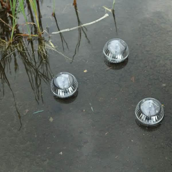 Solarbetriebene schwimmende Teichleuchte Garten Schwimmbad Farbwechsel LED Lampe