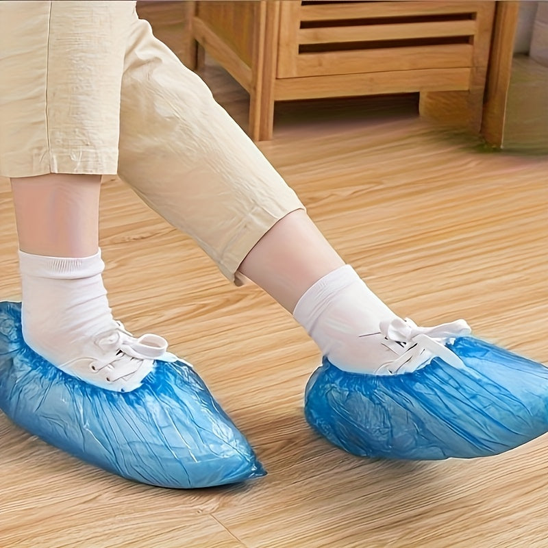 100er-Pack: Einweg-Plastiküberschuhe – wasserdicht & rutschfest