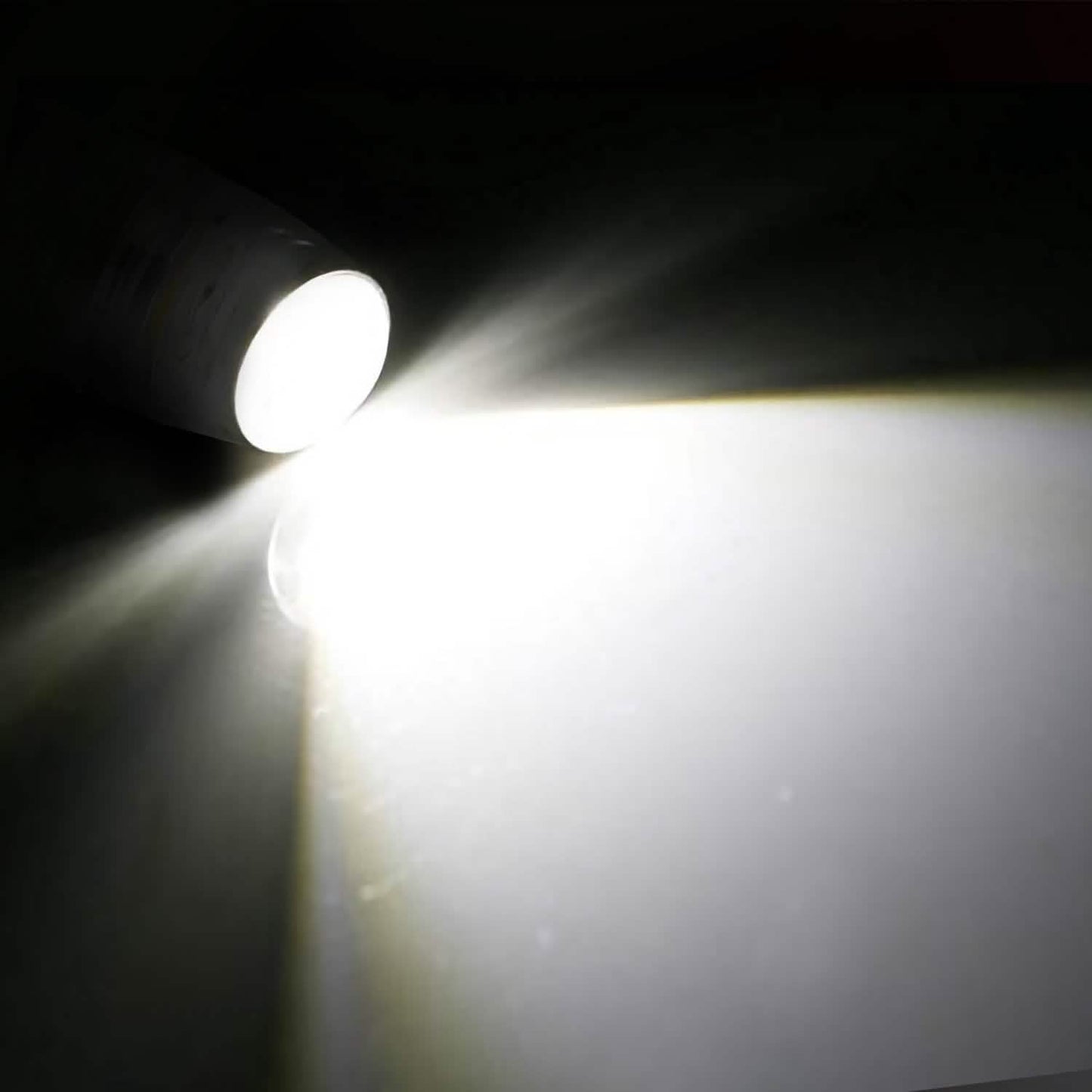 10 Stück: Xenonweiße Keilsockel-LED-Lampen
