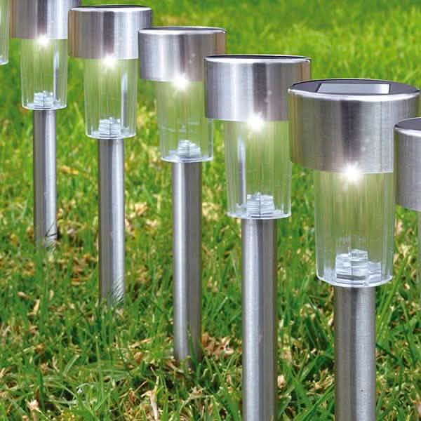 12er-Pack: Solar-LED-Gartenwegleuchten mit Erdspieß