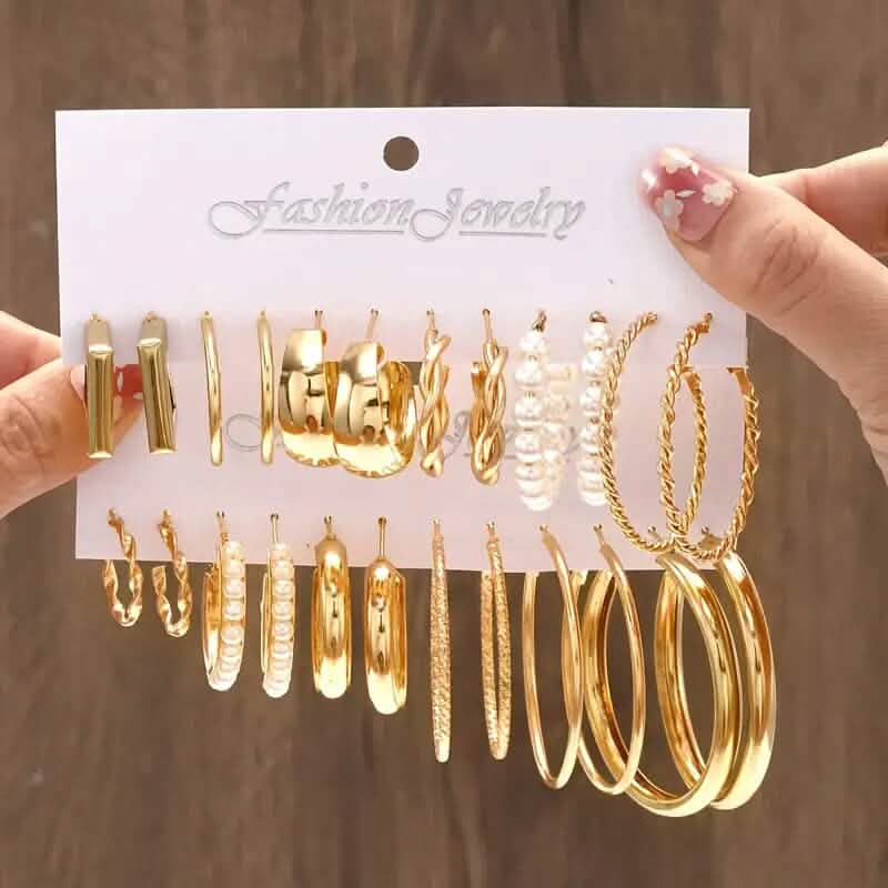 12 Paar: Goldene Creolen mit Kunstperlen-Dekor-Set