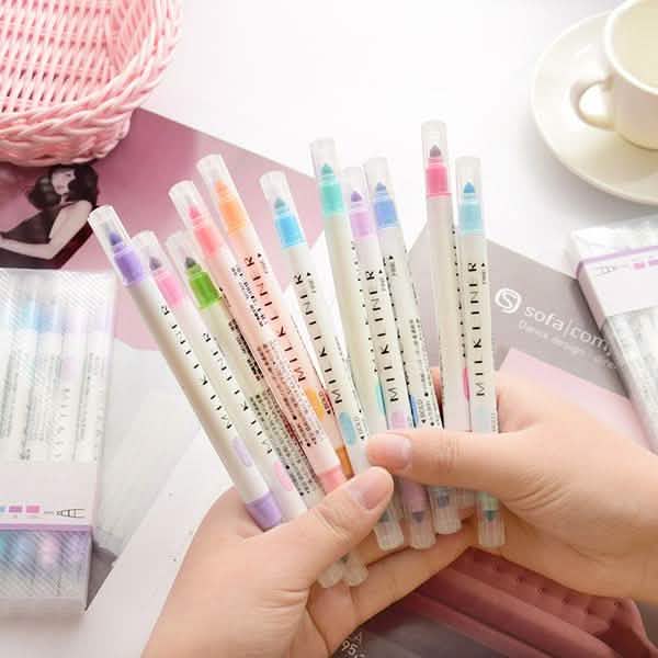 12-teiliges Set: Niedliche fluoreszierende Textmarker mit Doppelspitze