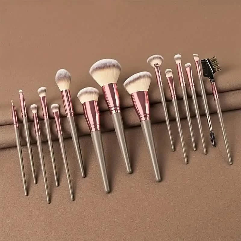 15-teiliges Set: Professioneller Make-up-Pinsel