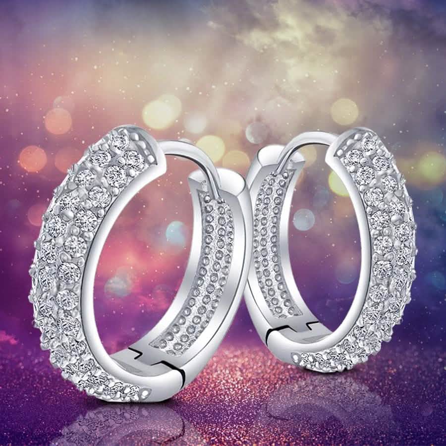 18K Weißgold Micro Pavé Petite Huggie Ohrringe