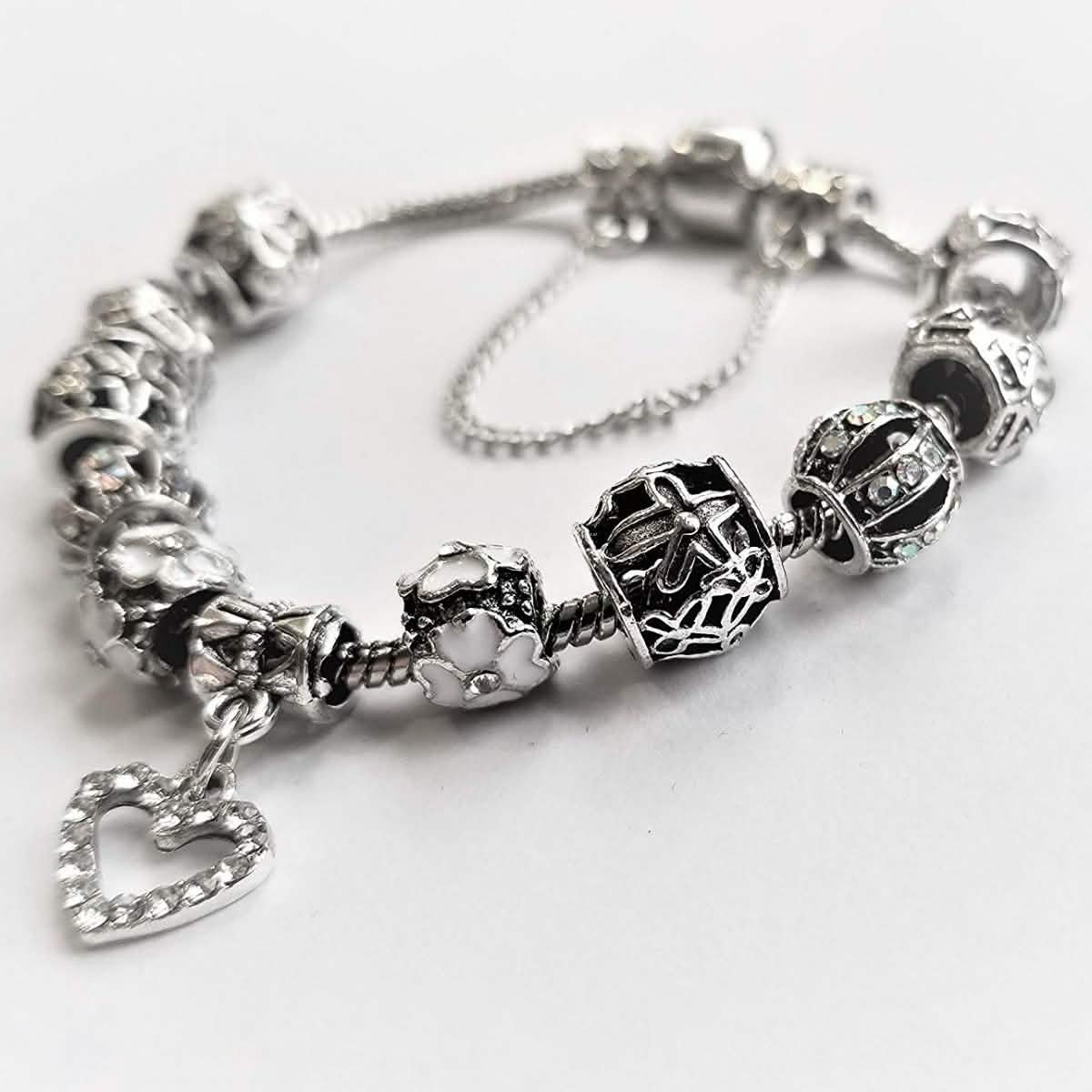 18K Weißgold plattiertes Kristallherz-Charm-Armband