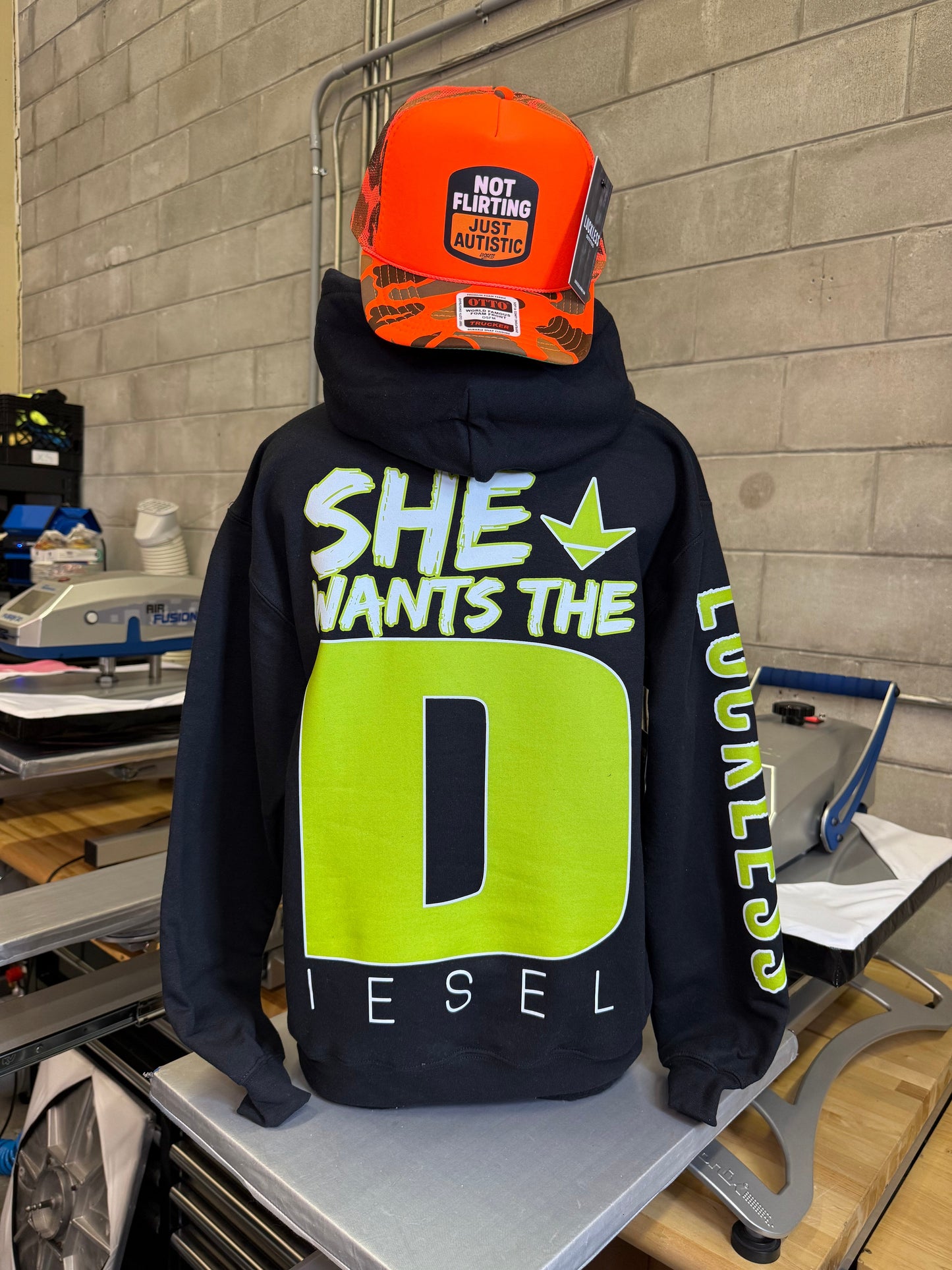Sie will den Diesel | Lustiger Country Hoodie