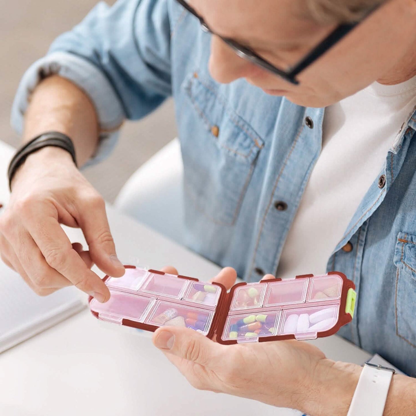 2er-Pack: Tragbarer Pillendosierer für die Reise, Wochendose