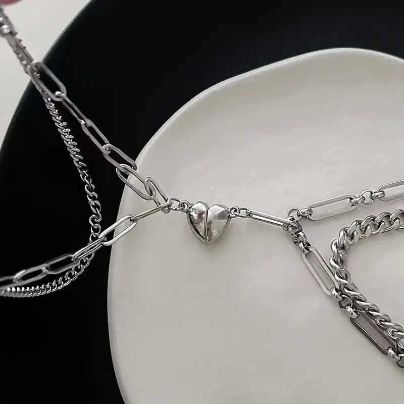 2-teilig: Liebhaber-Armband aus Titanstahl mit Liebesmagnet