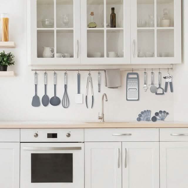 23-teilig: Lux Decor Collection Nylon-Kochutensilien-Set aus Edelstahl