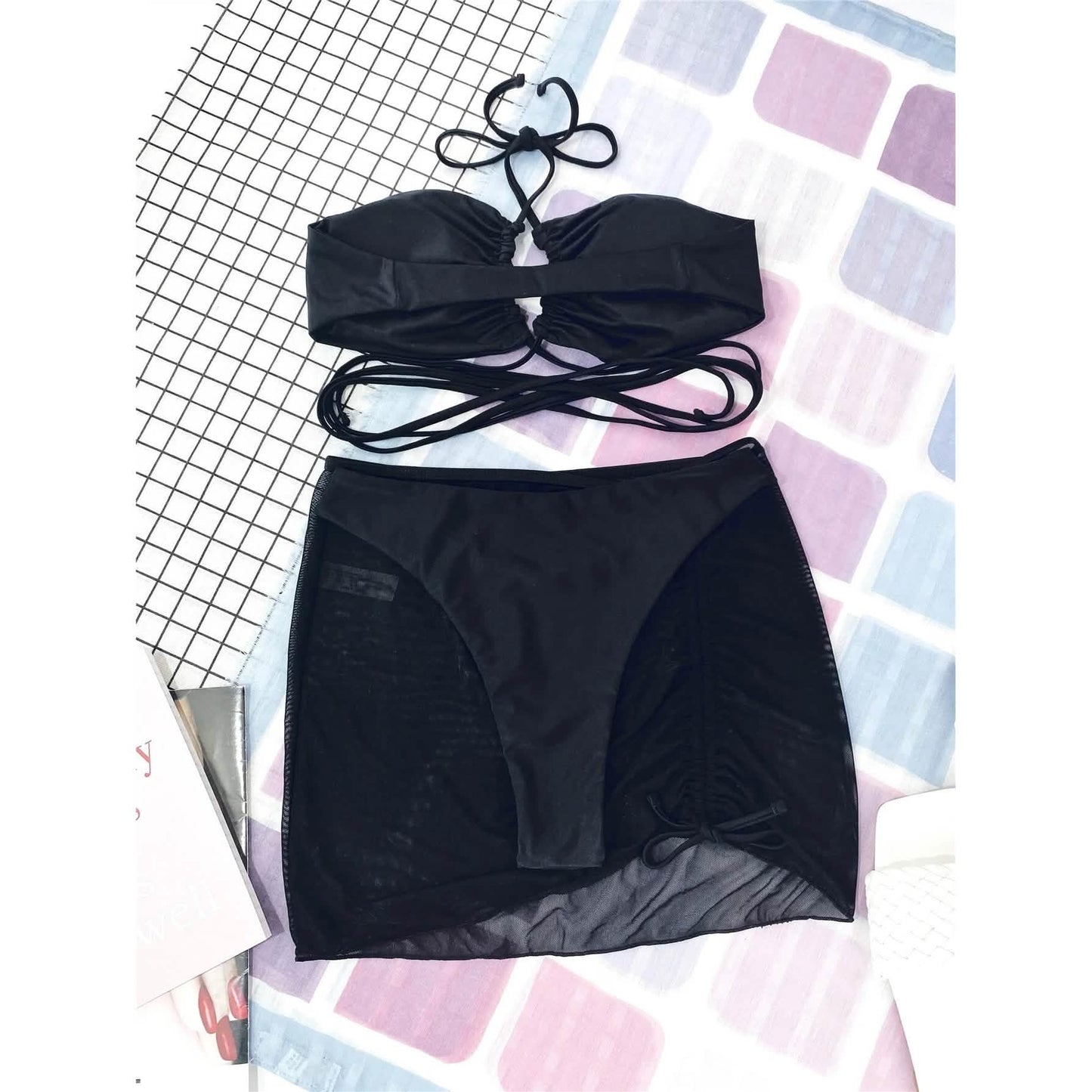 3er-Pack: Criss-Cross Neckholder Bikini und Strandrock