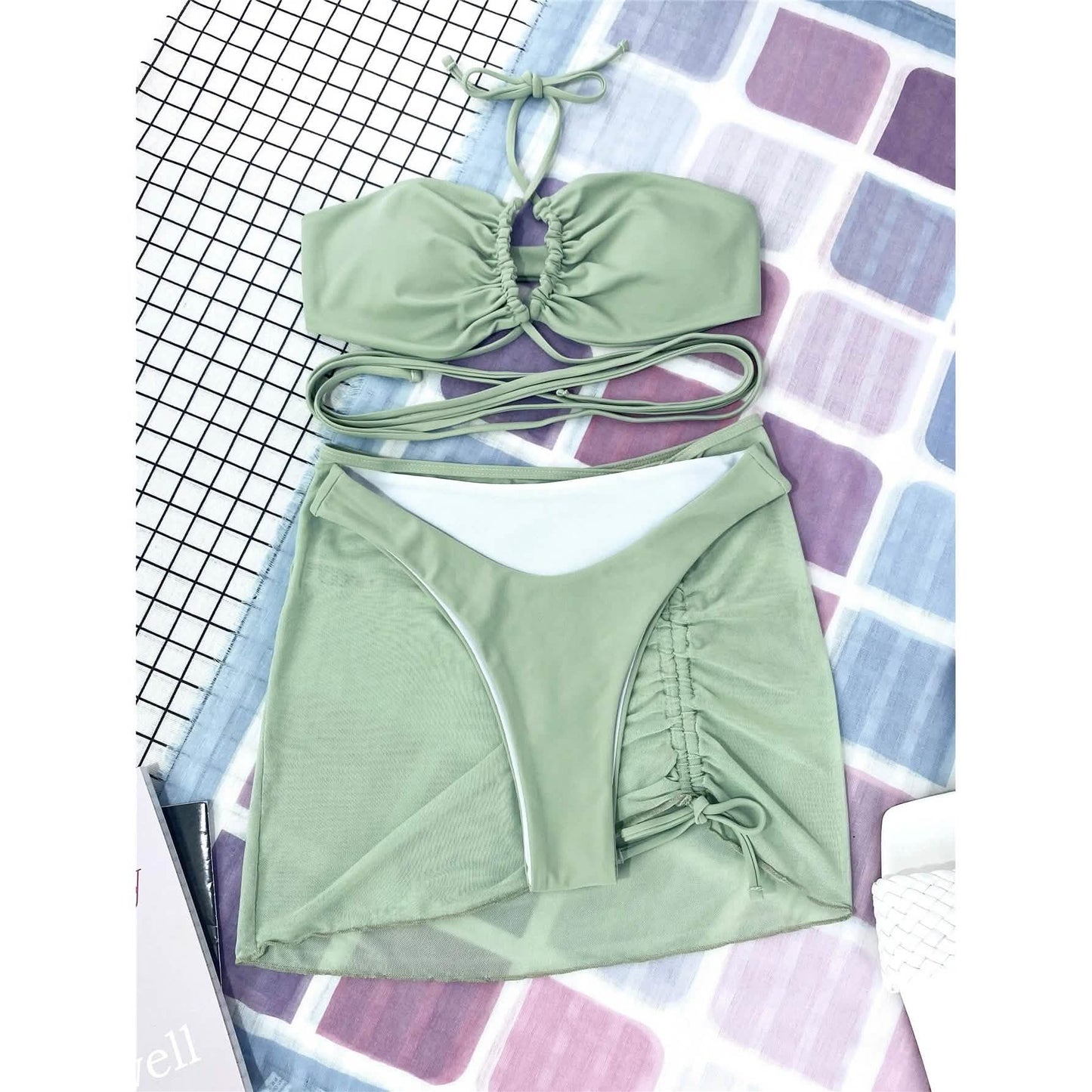 3er-Pack: Criss-Cross Neckholder Bikini und Strandrock