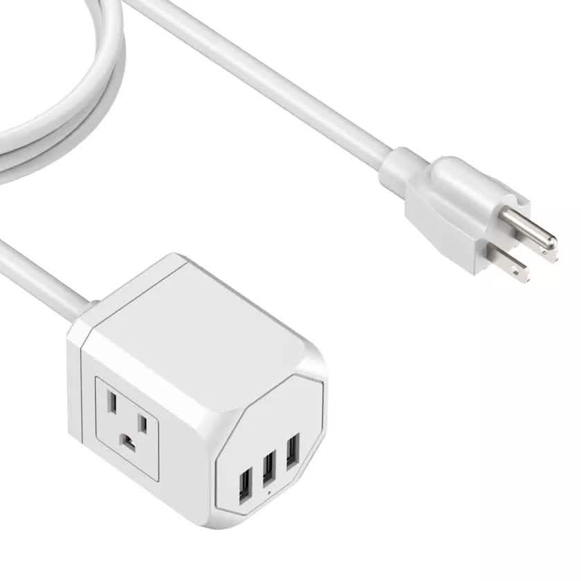 3 Steckdosen mit 3 USB-Anschlüssen (1,5 m Kabel)