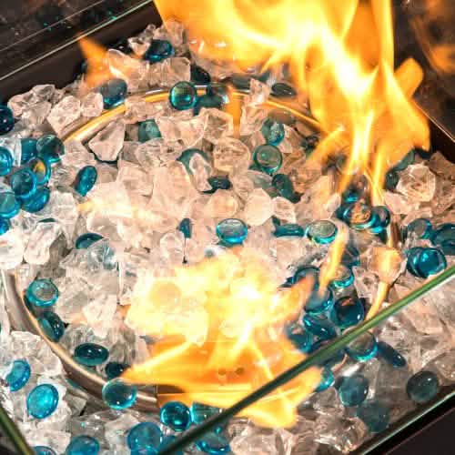 32 Zoll Outdoor Rattan Propan-Gas-Feuertisch mit Fliesen-Tischplatte