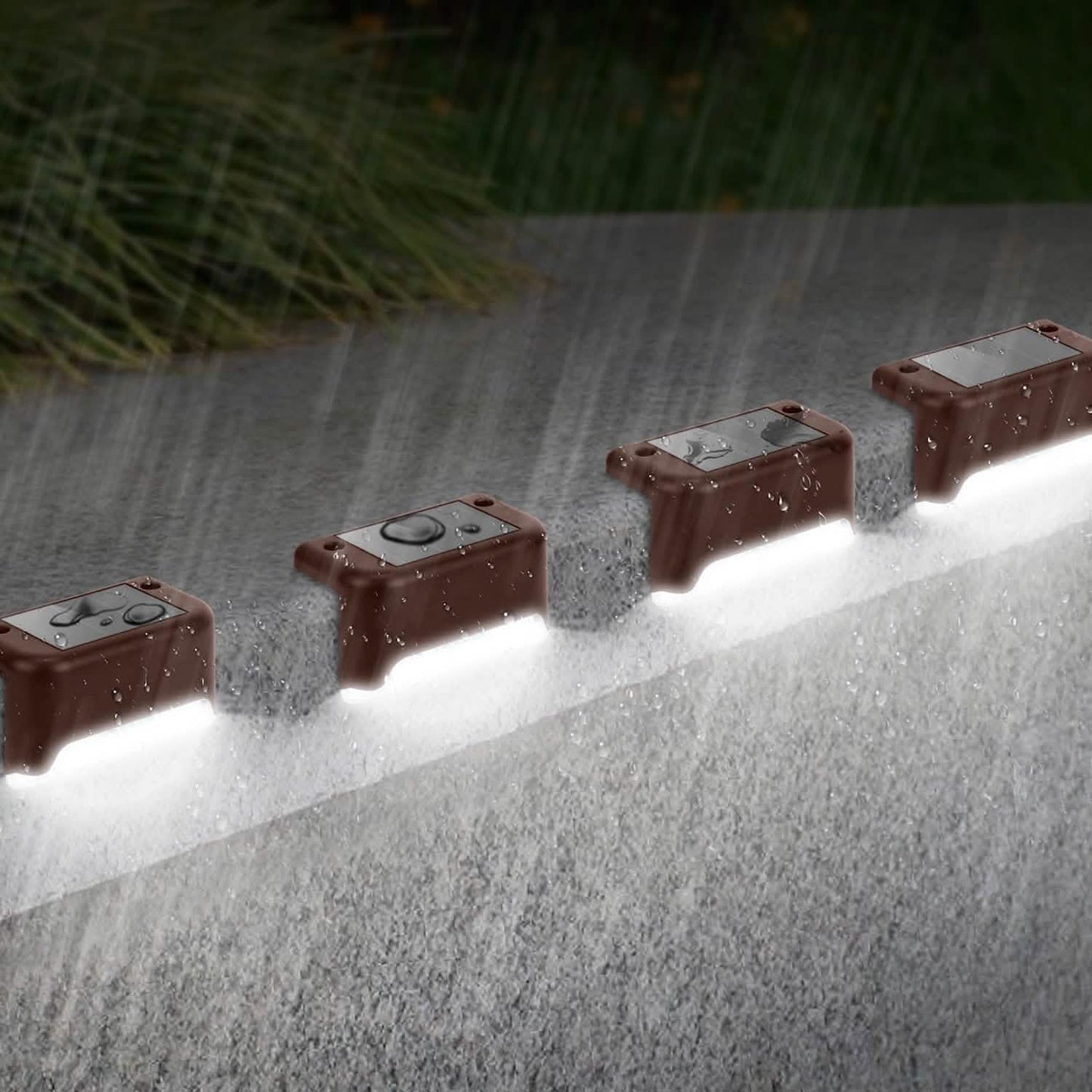 4-teilig: Solarbetriebene LED-Treppenleuchten