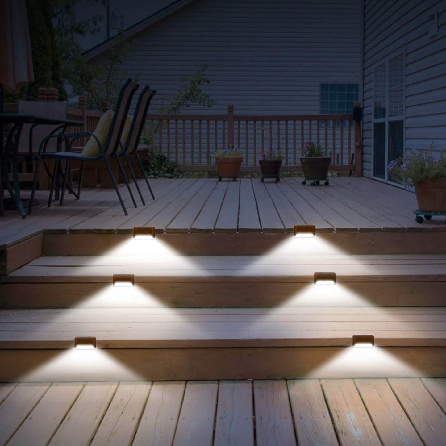 4-teilig: Solarbetriebene LED-Treppenleuchten