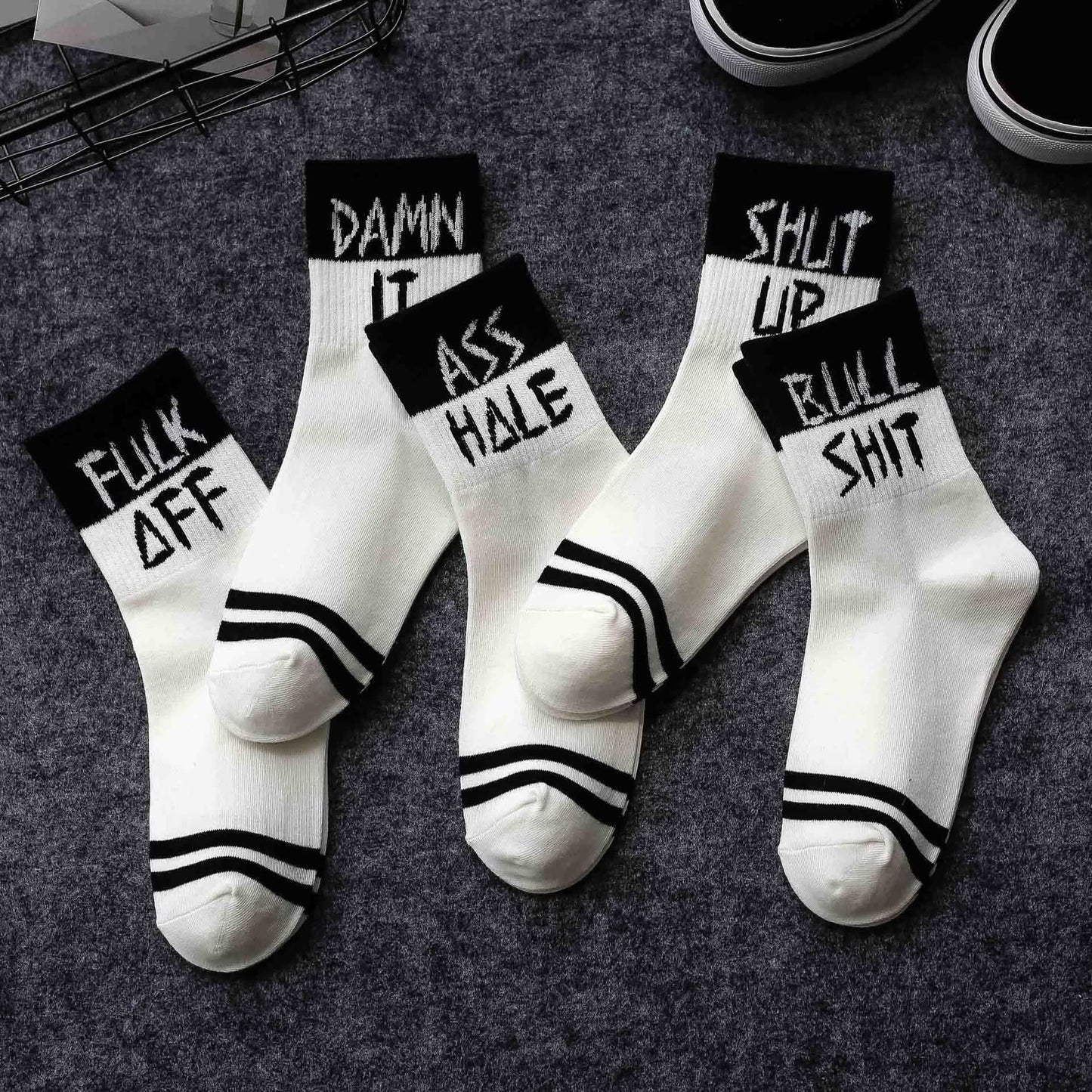 5 Paar Unisex Socken mit englischen Buchstaben im Streetfashion-Stil