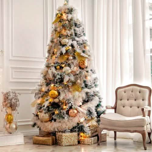 2,28 m hoher künstlicher Weihnachtsbaum mit Klappscharnieren