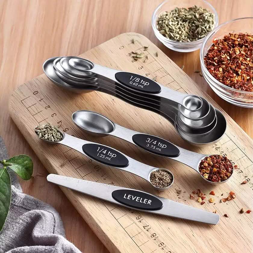 8-teilig: Magnetisches Messlöffel-Set aus Edelstahl