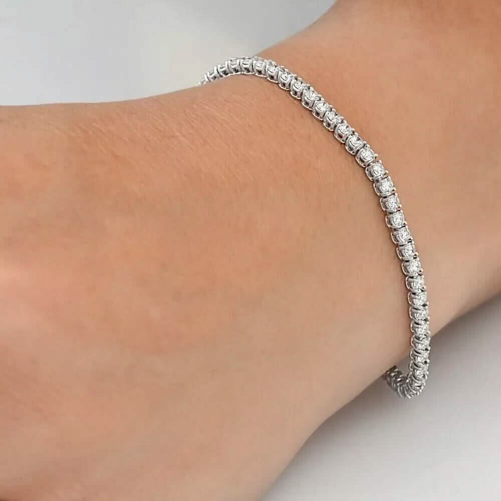 8 Karat im Labor gezüchtetes IGI-zertifiziertes Diamant Tennisarmband für Damen 14K Weißgold 15,24 cm