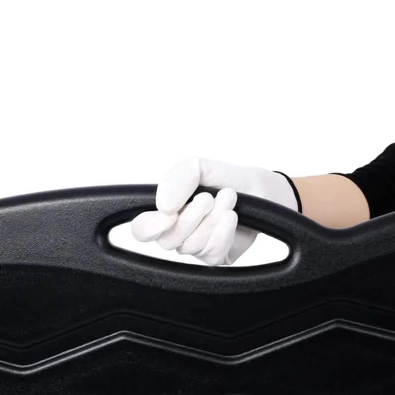 Ergonomischer Hohlkörper aus HDPE mit gepolsterter Kopfstütze und zwei Werkzeugablagen