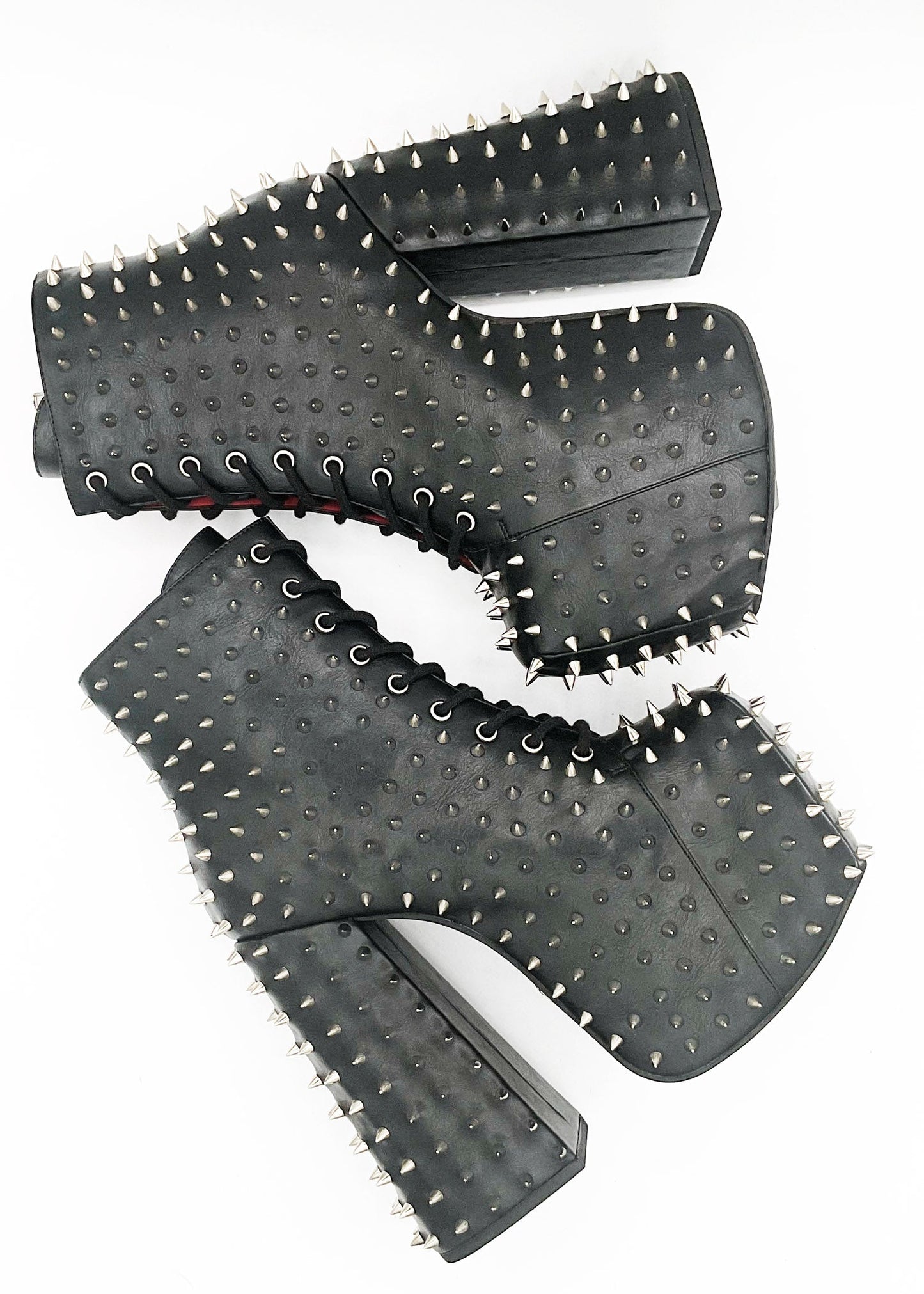Brutaler Stiefel