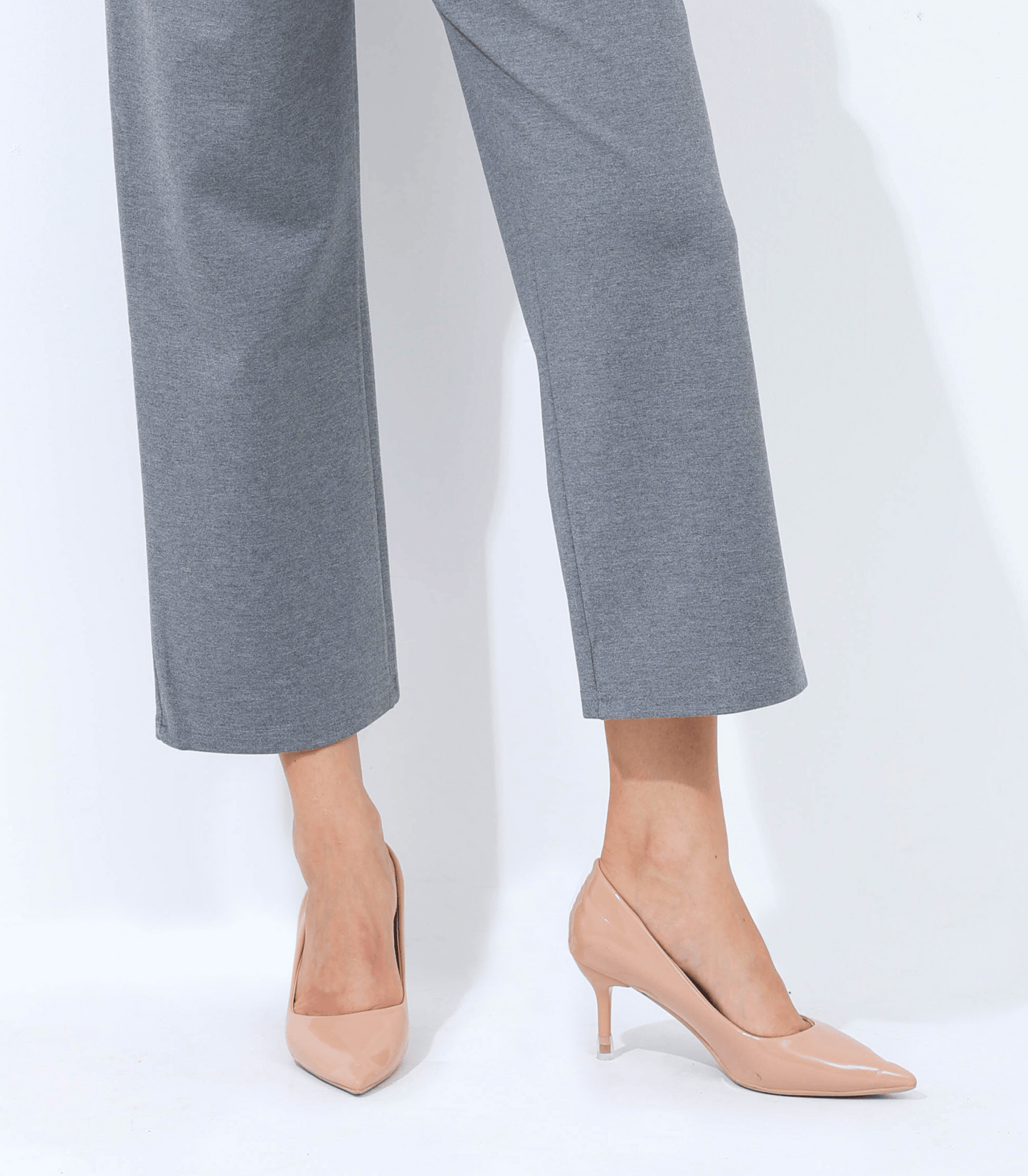 Die weite Umstands-Knöchelhose