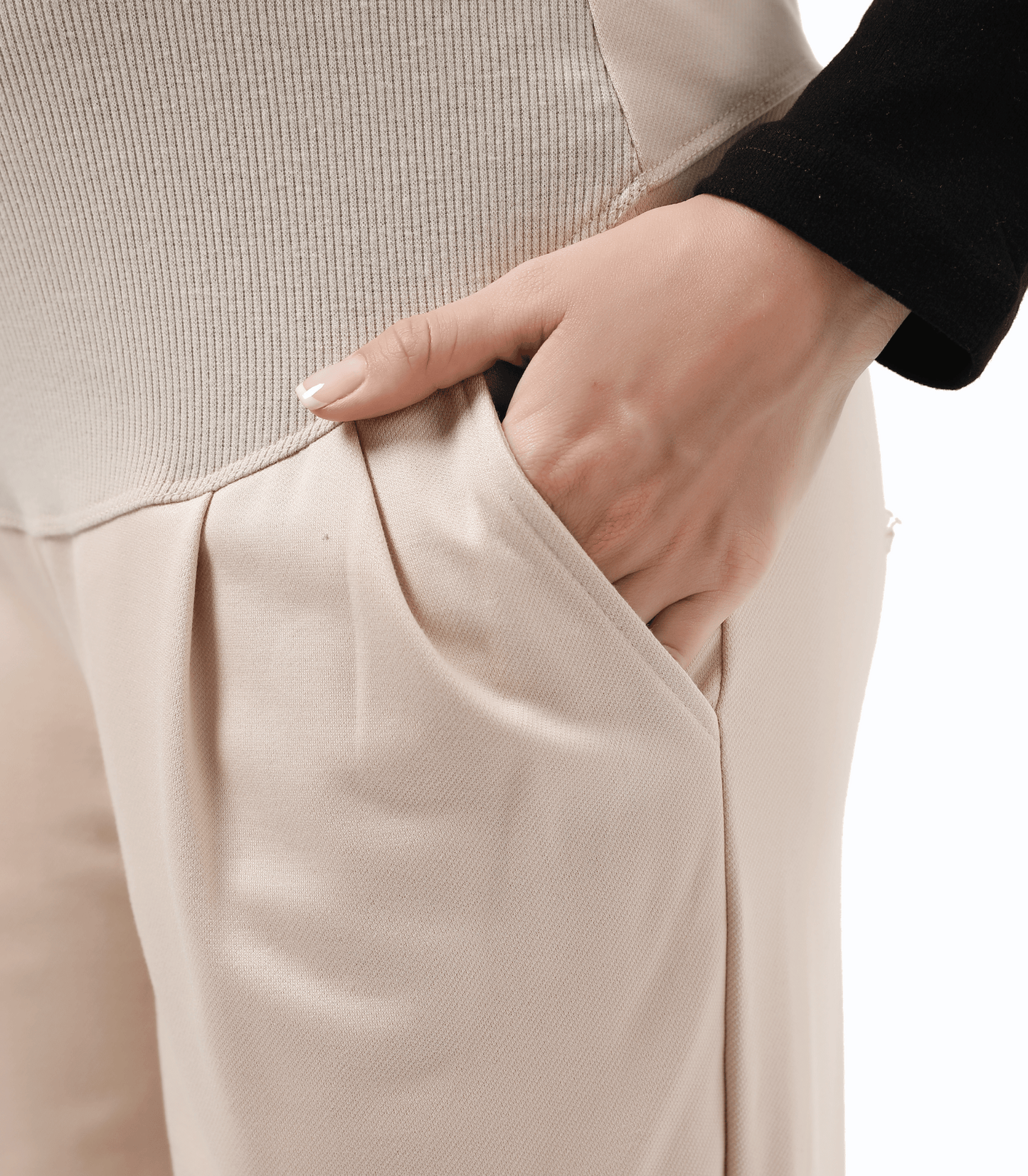 Die weite Umstands-Knöchelhose