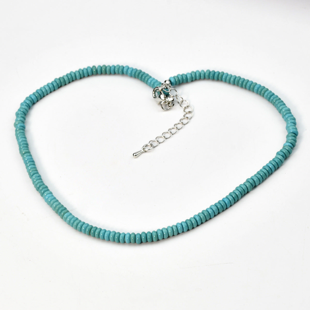 Türkisfarbene Perlenkette (Choker)