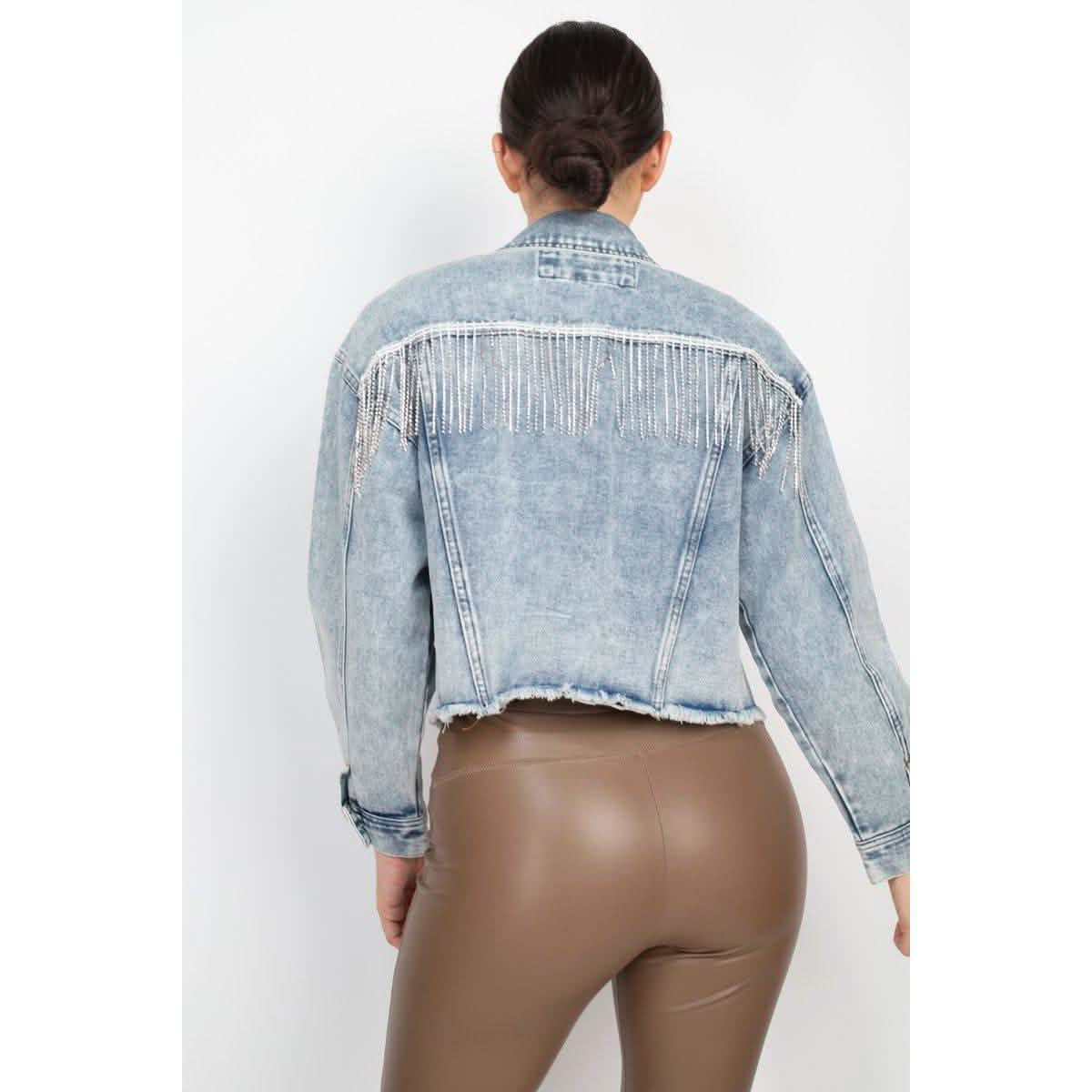 Jeansjacke mit Strasssteinen und Taschen