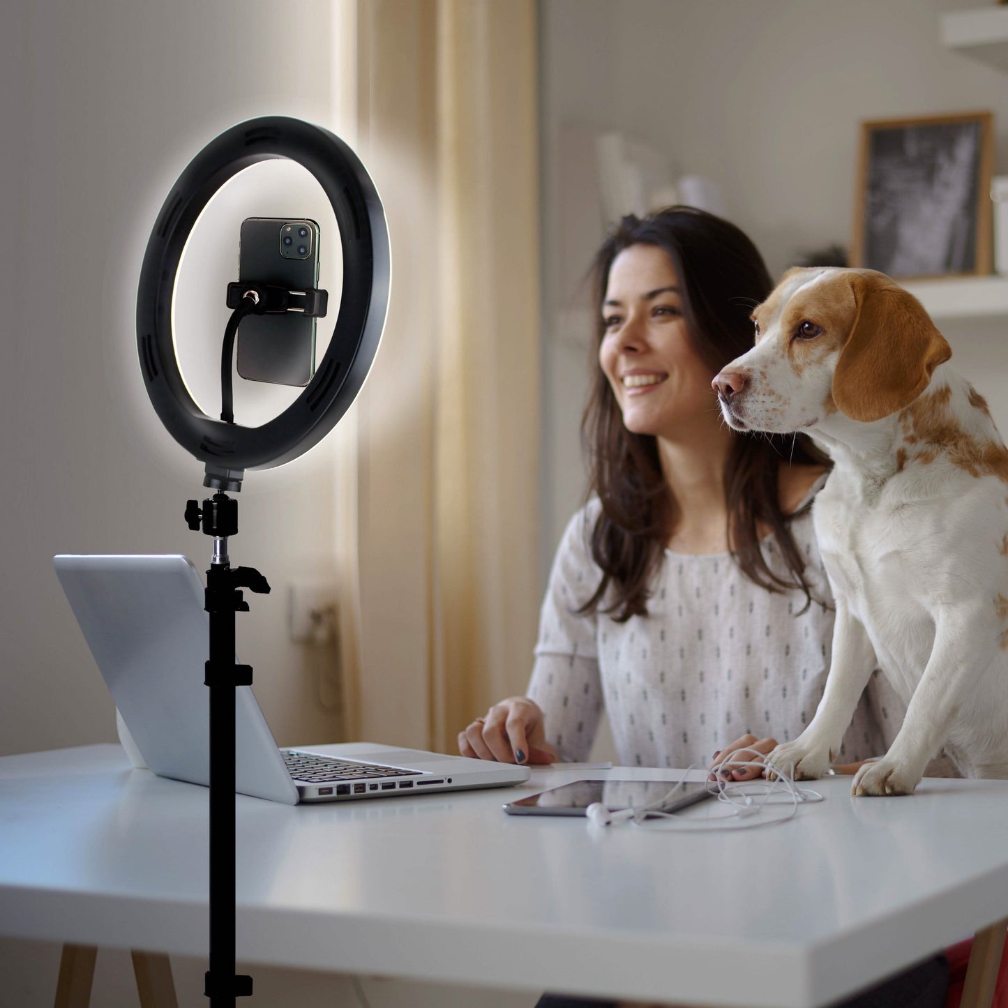 Aduro U-Stream Home Streaming Studio mit 10" Ringlicht und Stativ