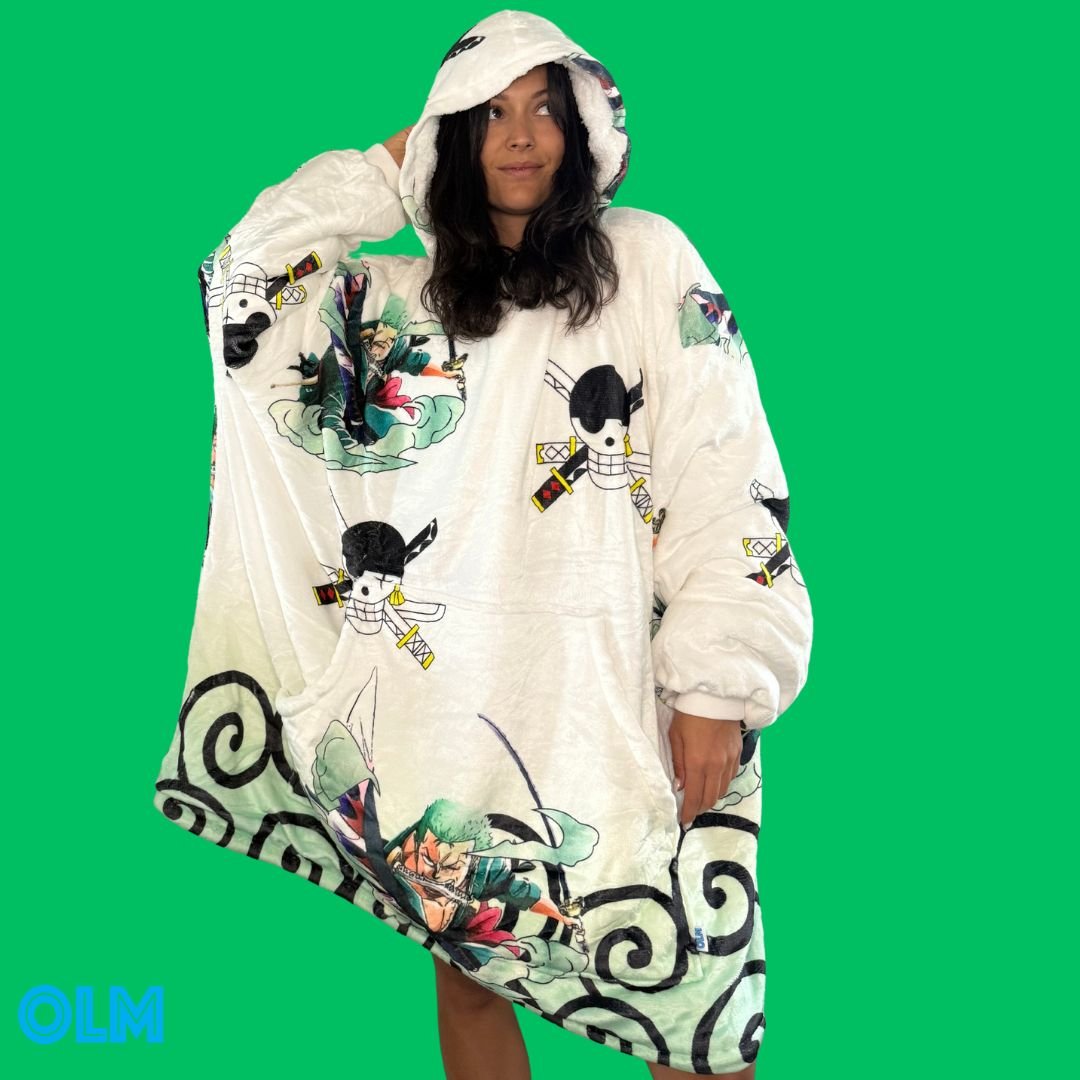 Zoro One Piece Tragbare Deckenkapuzenjacke für Kinder & Erwachsene | OLM Toys