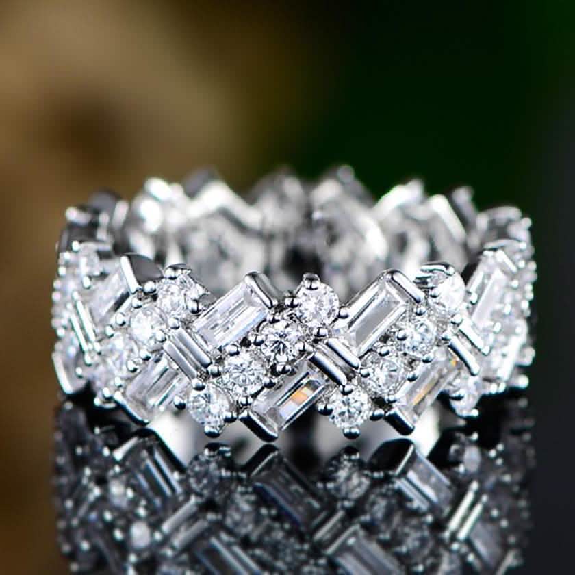 Barzel 18 Karat vergoldeter Ring mit Swarovski-Kristall