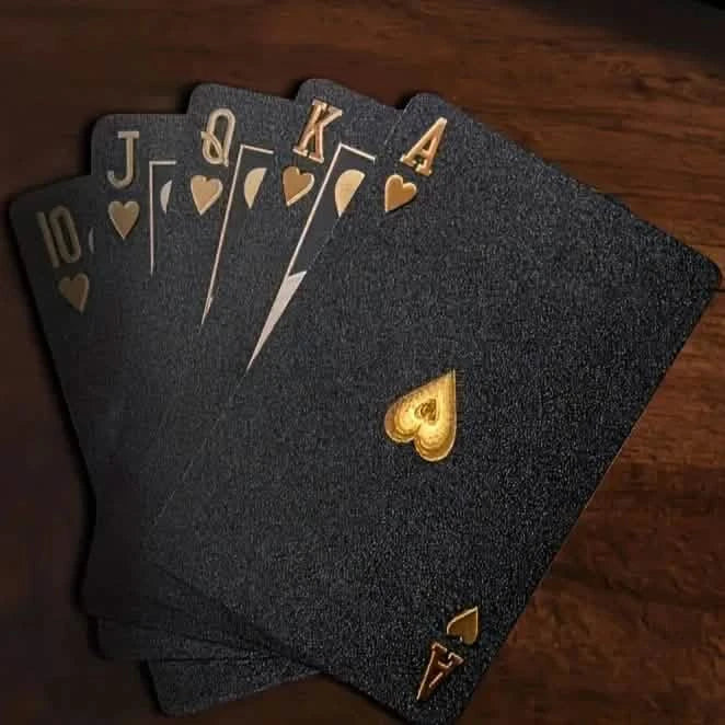 Schwarze goldene Folien-Pokerspielkarten