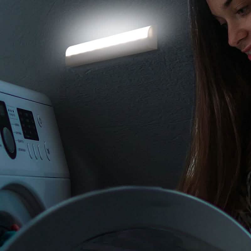 Bright Basics Ultrahelle Bewegungsaktivierte Kabellose Lichtleiste