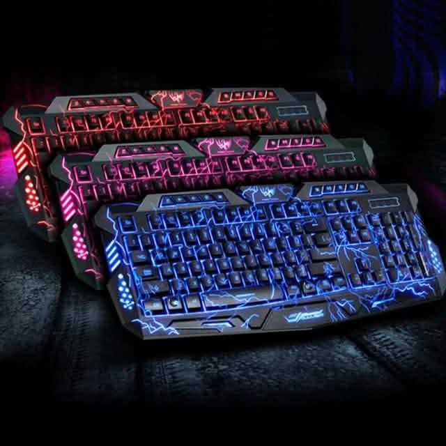 Beleuchtetes Gaming-Tastatur- und Maus-Set
