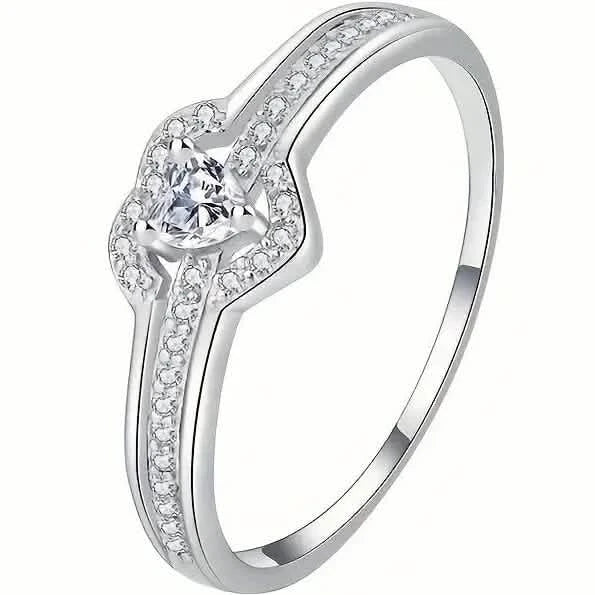 Eleganter Herzring aus 925er Sterlingsilber mit funkelnden Zirkonia