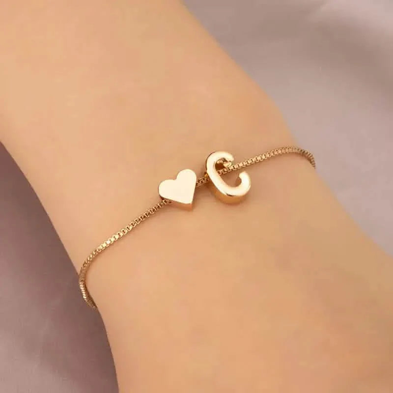 Elegantes Liebesherz-Charm-Armband - Zartes minimalistisches Gliederarmband