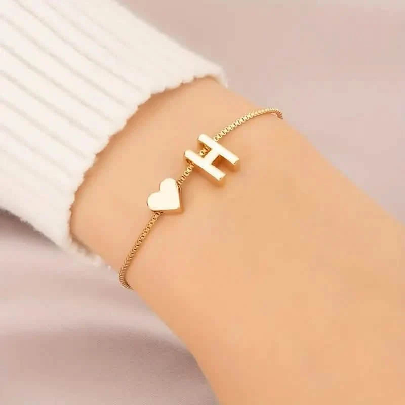 Elegantes Liebesherz-Charm-Armband - Zartes minimalistisches Gliederarmband