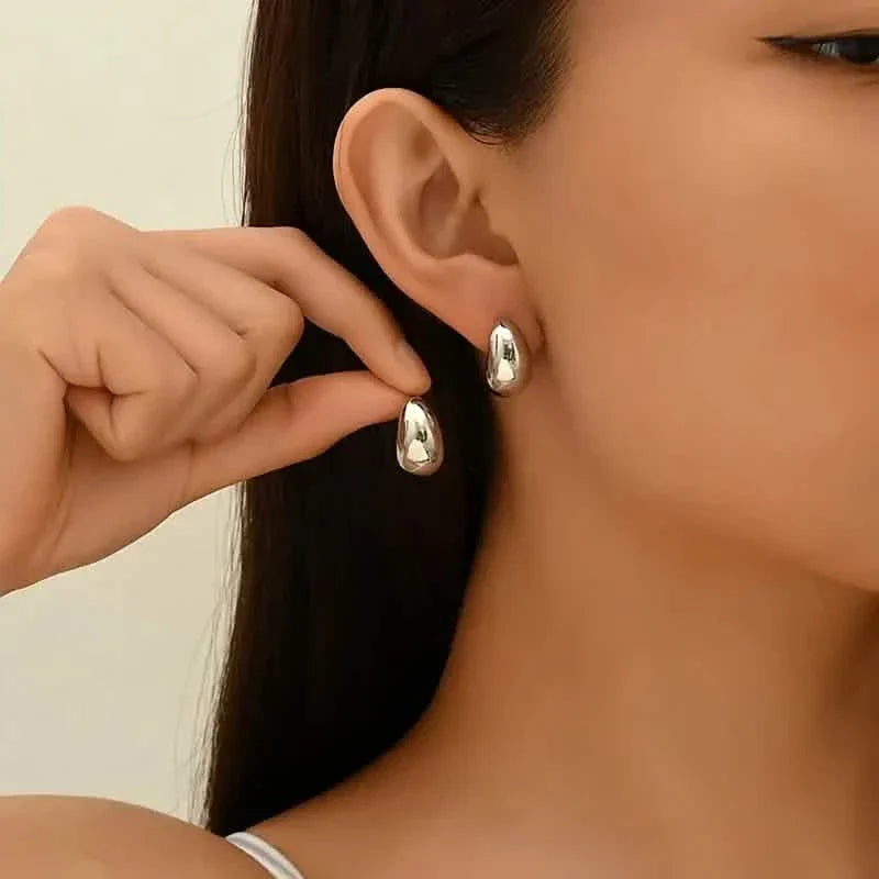 Elegante Wassertropfen-Creolen für Damen