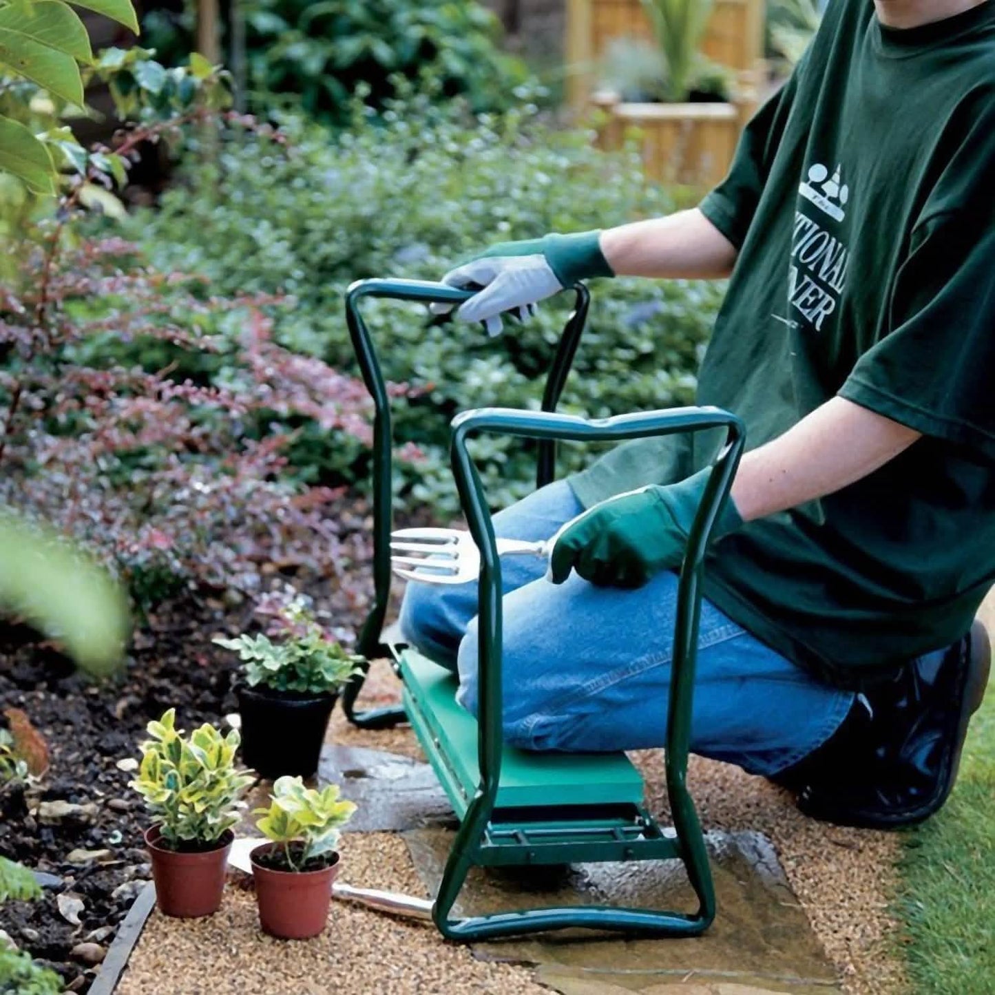 Klappbarer Gartenkniesitz mit weichem Kniepolster