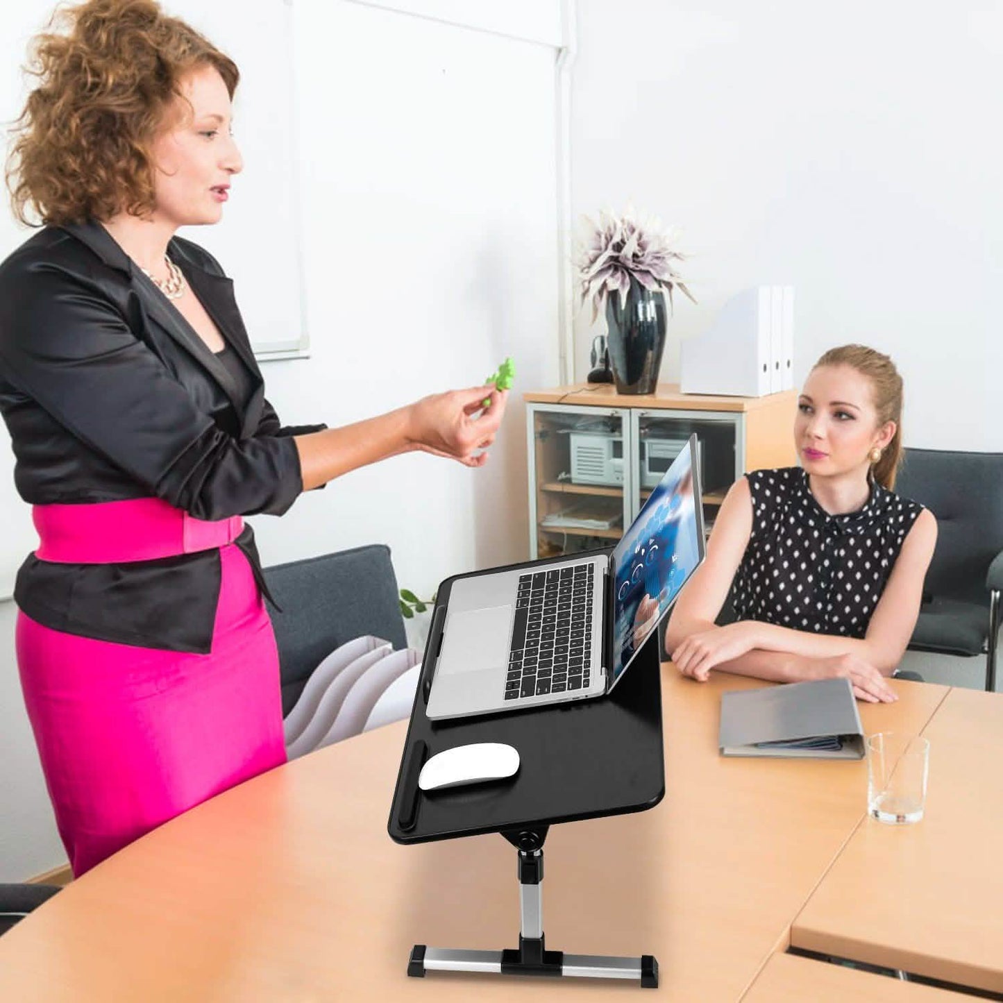 Faltbarer Laptopständer mit verstellbarer Höhe und Neigung