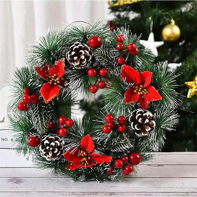 Handgefertigte dekorative Weihnachtskränze