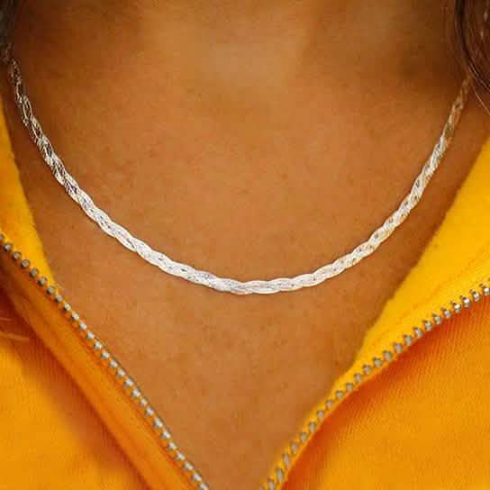 Verona Collier aus geflochtenem Fischgrätmuster aus Sterlingsilber, Italien