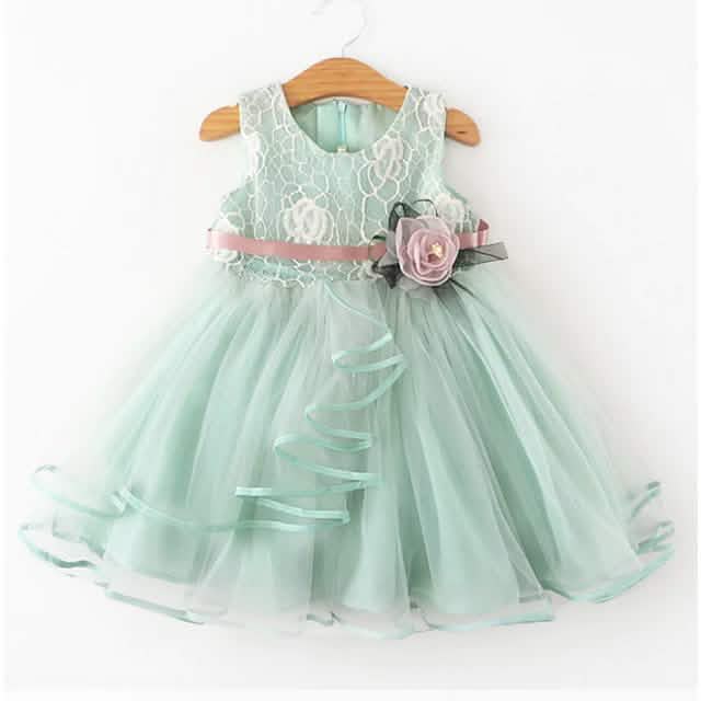 Kinder Mädchen Kleid Blumen Schwingkleid